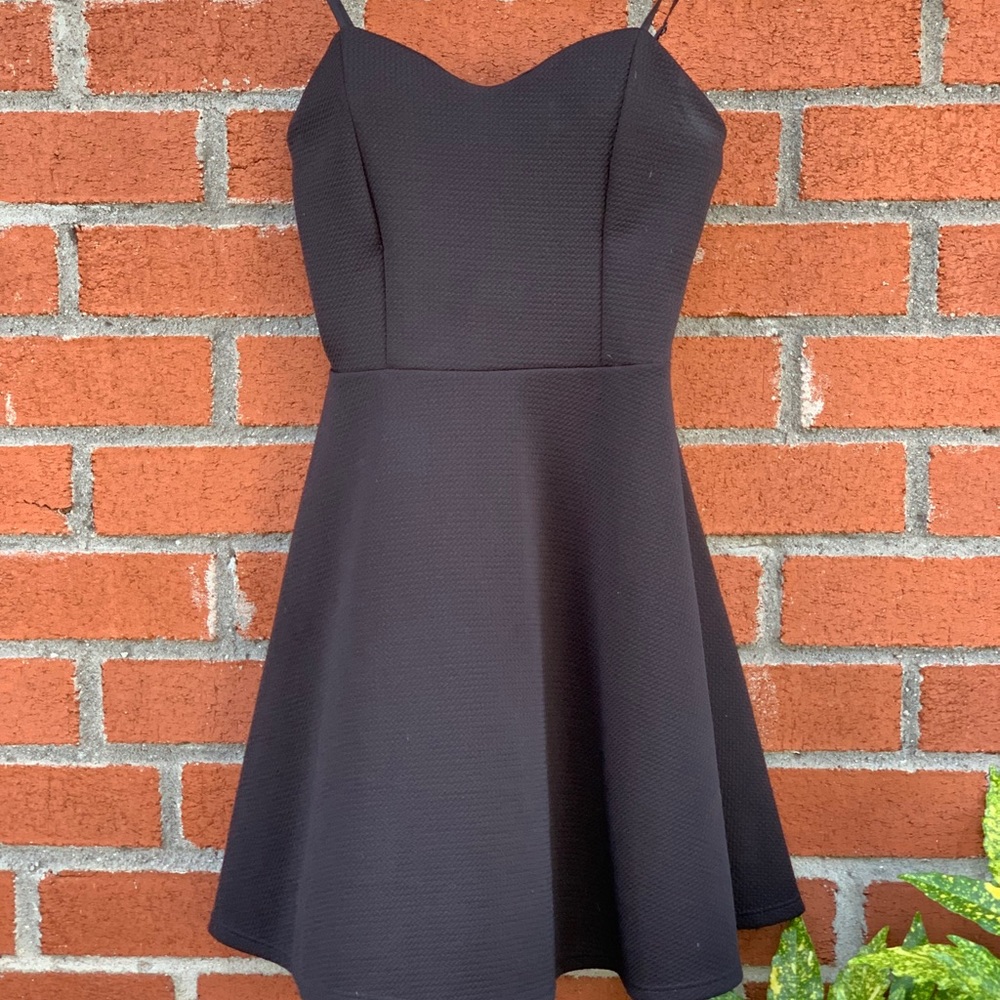 ADORABLE flowy mini black dress with thin straps